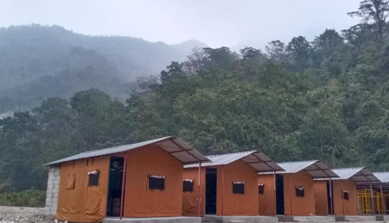 Riverside Glamping By Stayapart X Elephant Brook Bijni Bagian luar foto