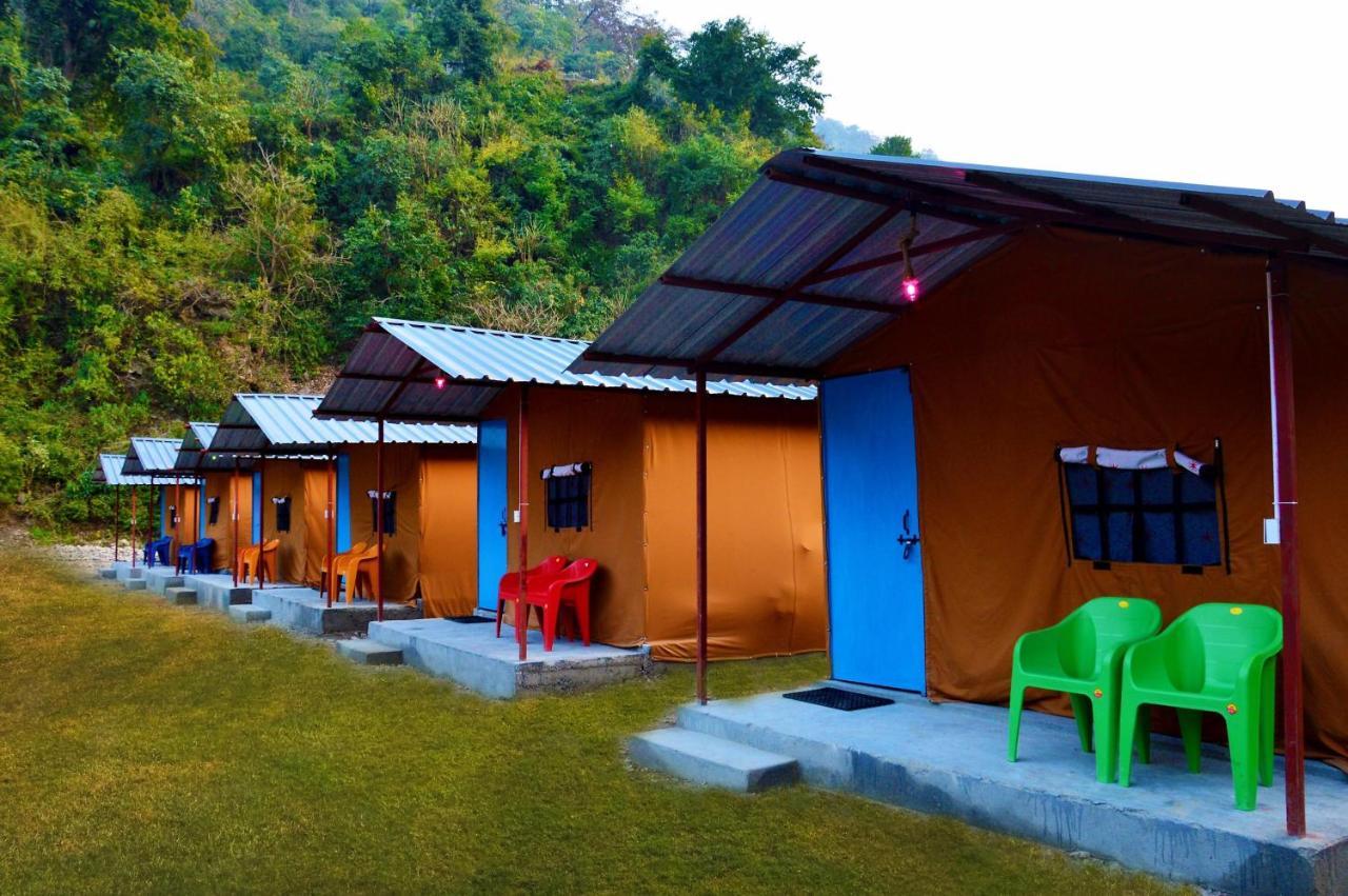 Riverside Glamping By Stayapart X Elephant Brook Bijni Bagian luar foto