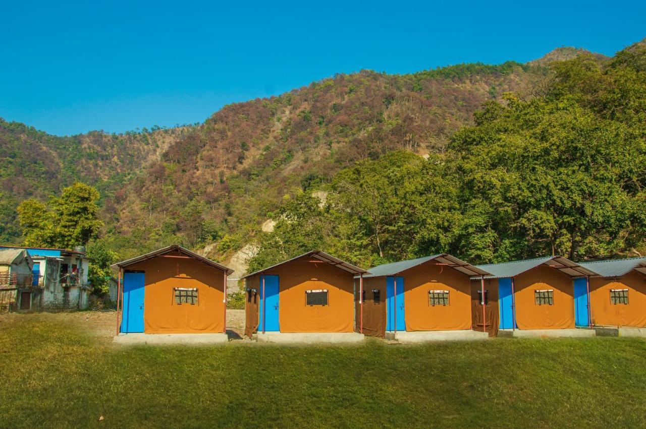 Riverside Glamping By Stayapart X Elephant Brook Bijni Bagian luar foto