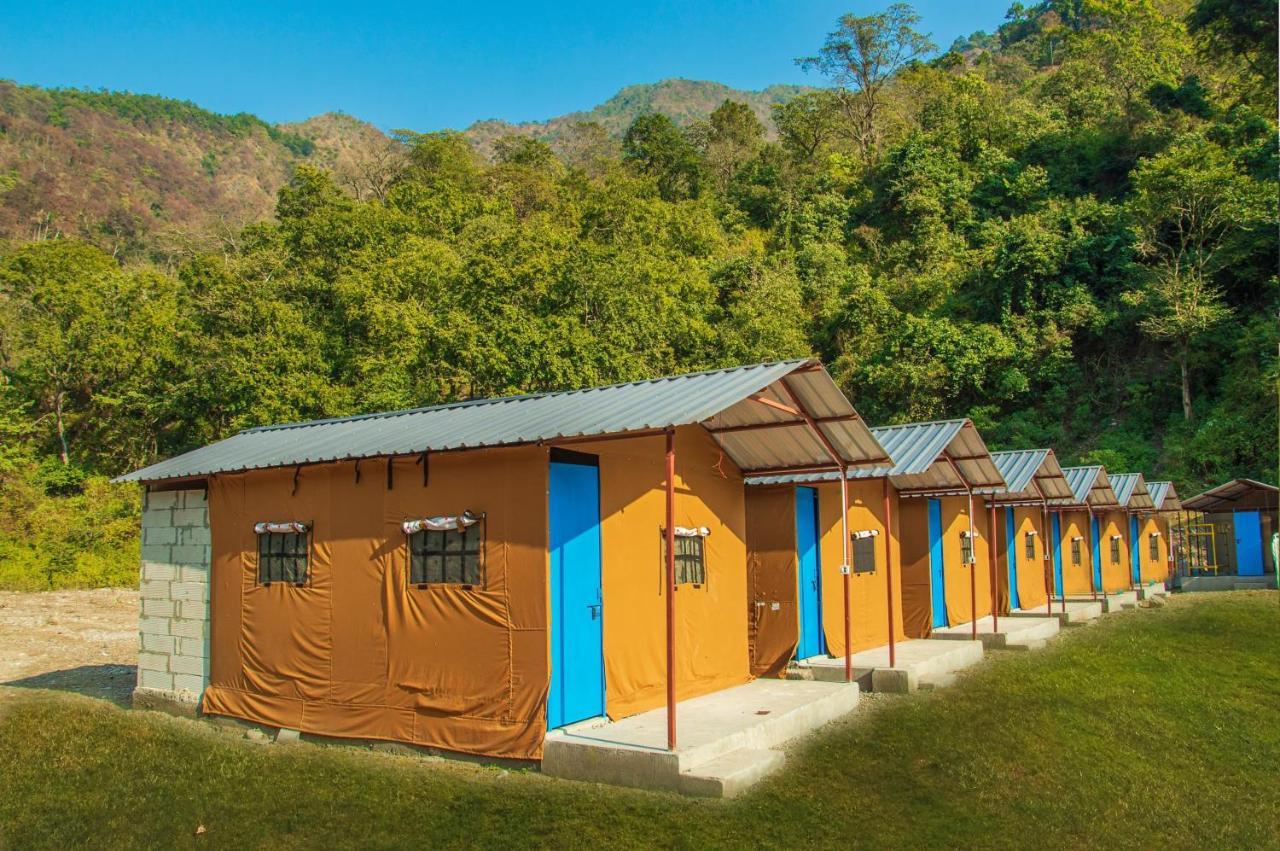 Riverside Glamping By Stayapart X Elephant Brook Bijni Bagian luar foto